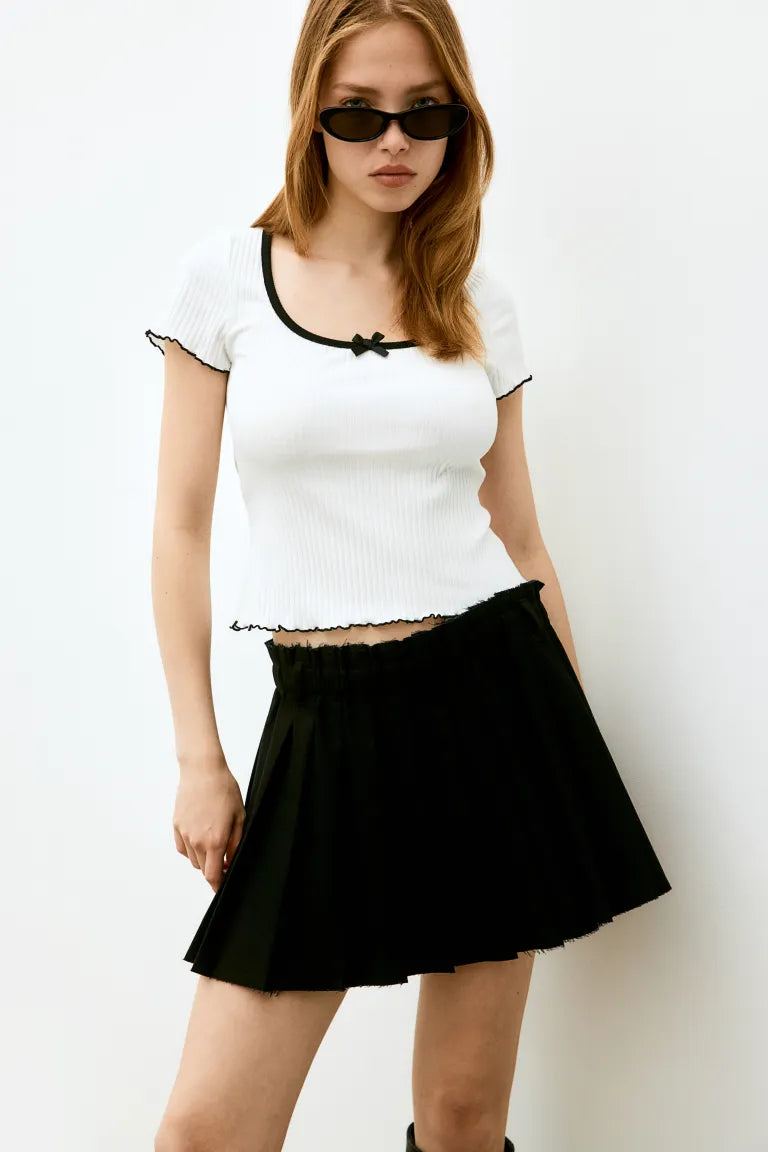 Overlock-detail ribbed top
