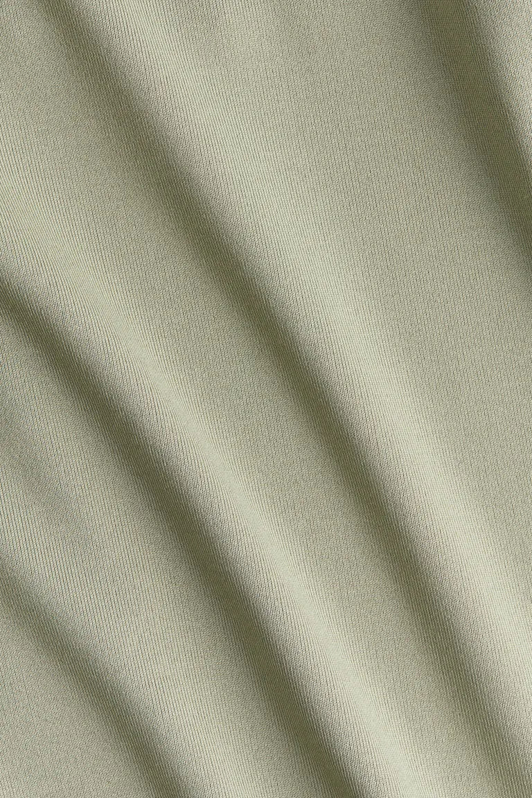 Square-neck top
